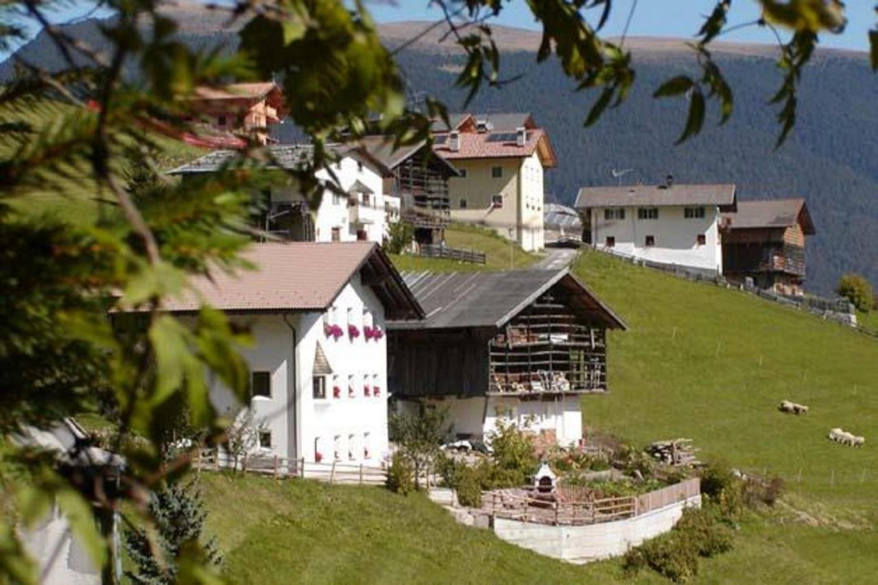 Agriturismo Apartments Tuene Ortisei Eksteriør bilde