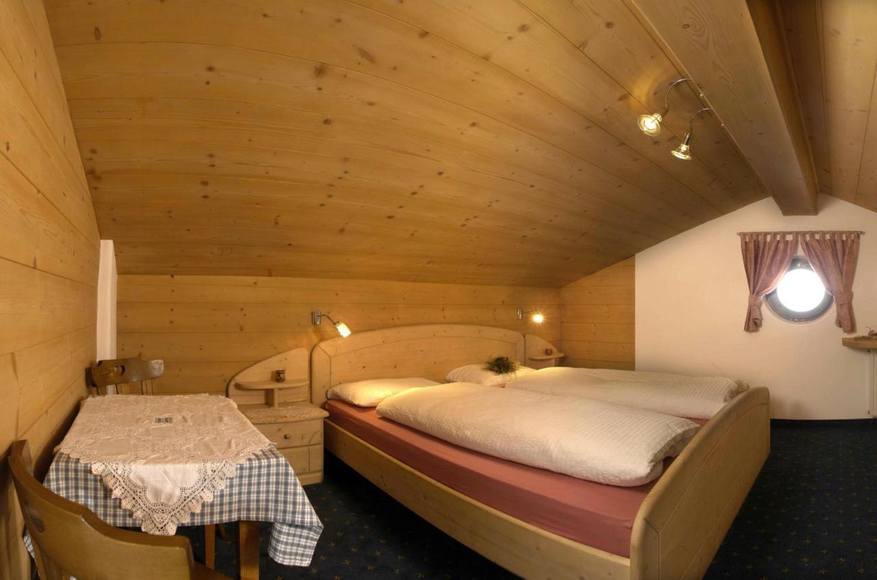 Agriturismo Apartments Tuene Ortisei Eksteriør bilde