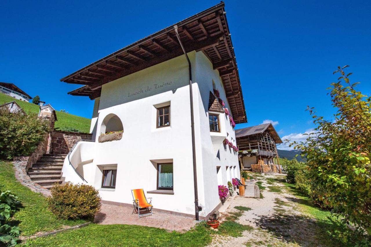 Agriturismo Apartments Tuene Ortisei Eksteriør bilde
