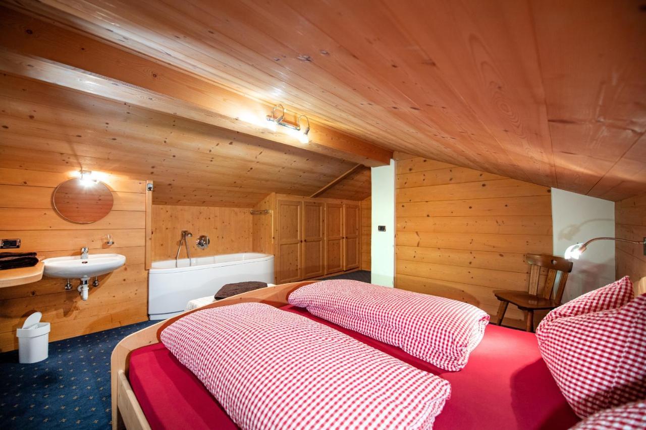 Agriturismo Apartments Tuene Ortisei Eksteriør bilde