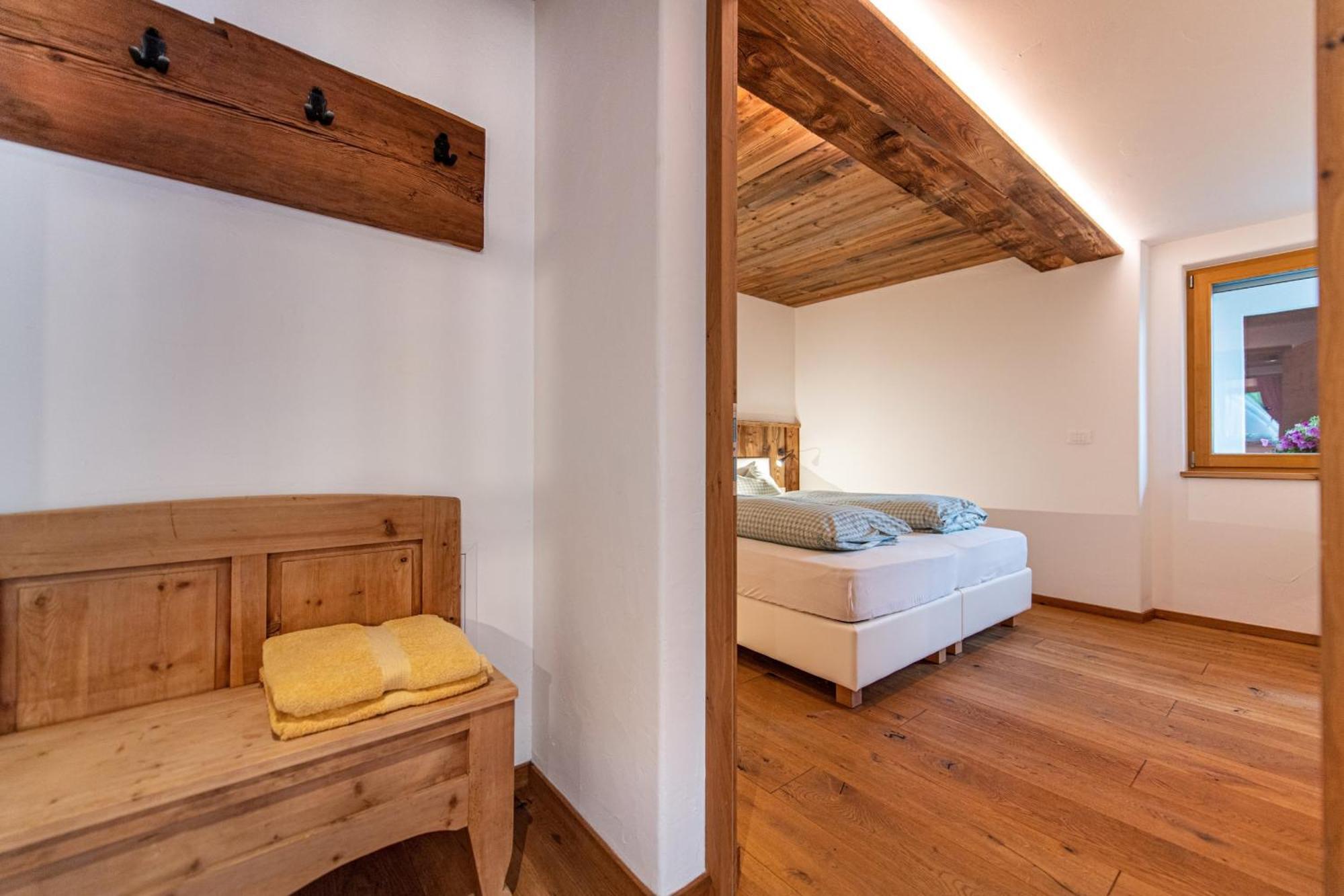 Agriturismo Apartments Tuene Ortisei Eksteriør bilde