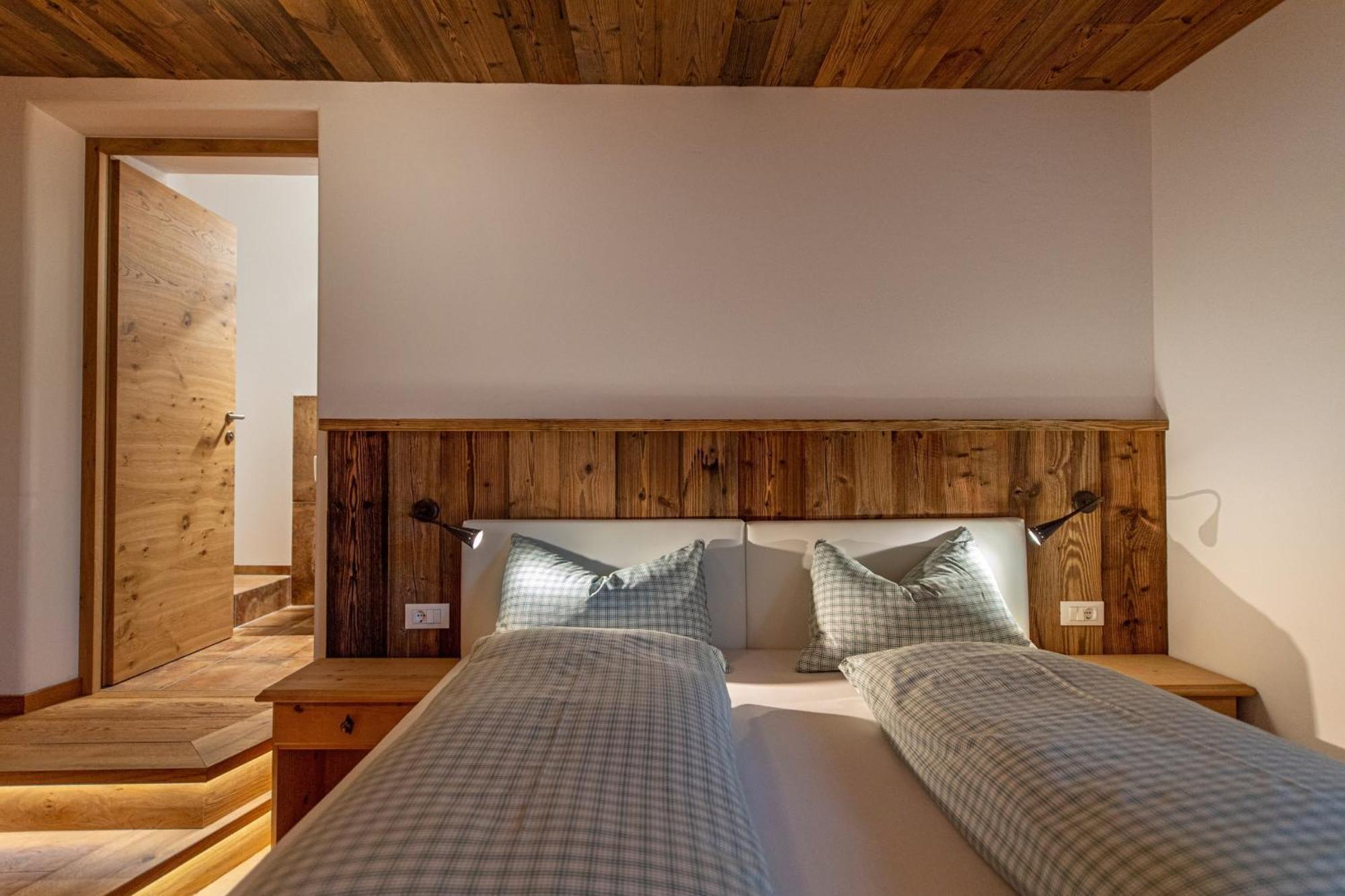 Agriturismo Apartments Tuene Ortisei Eksteriør bilde