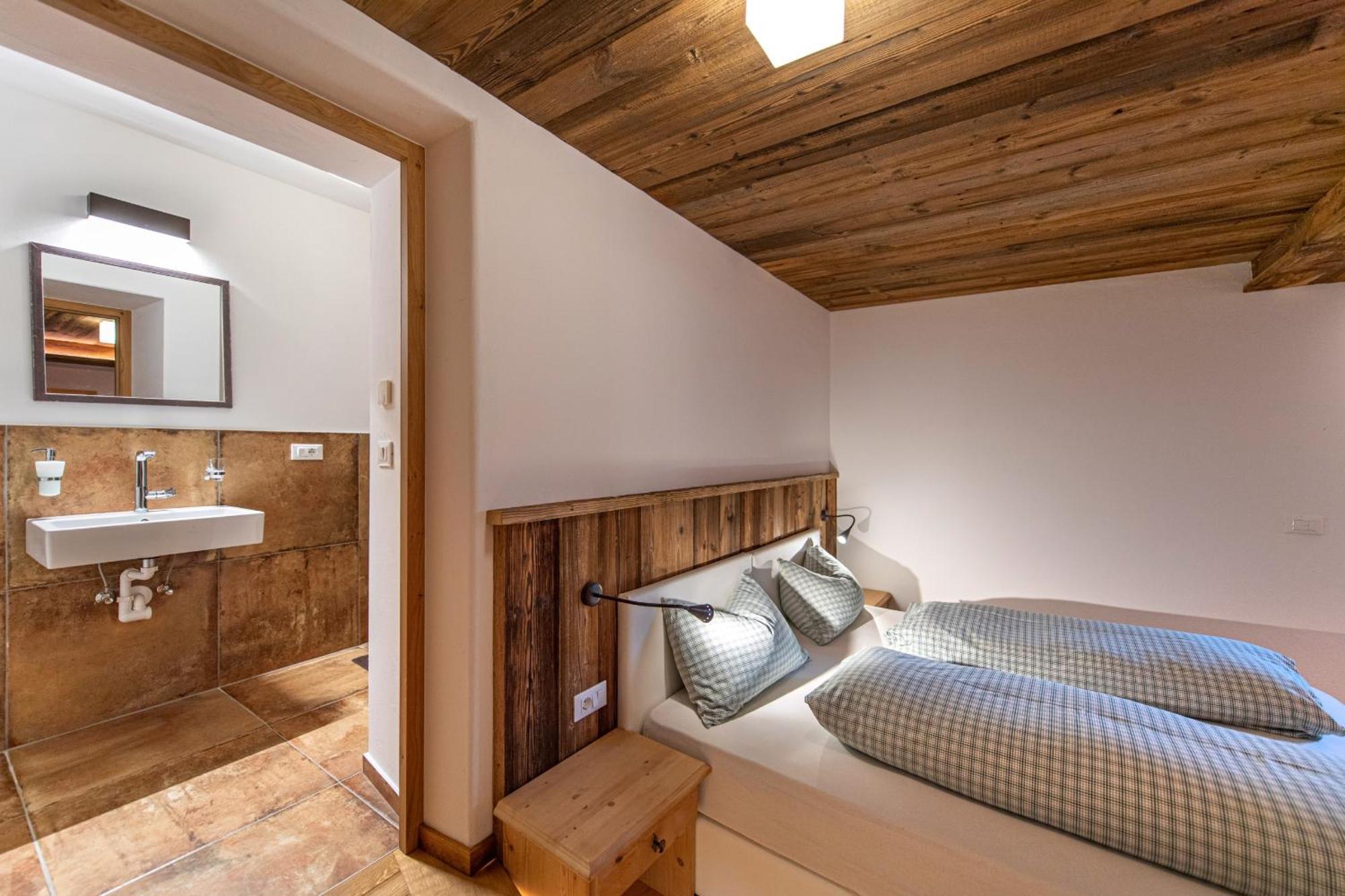 Agriturismo Apartments Tuene Ortisei Eksteriør bilde