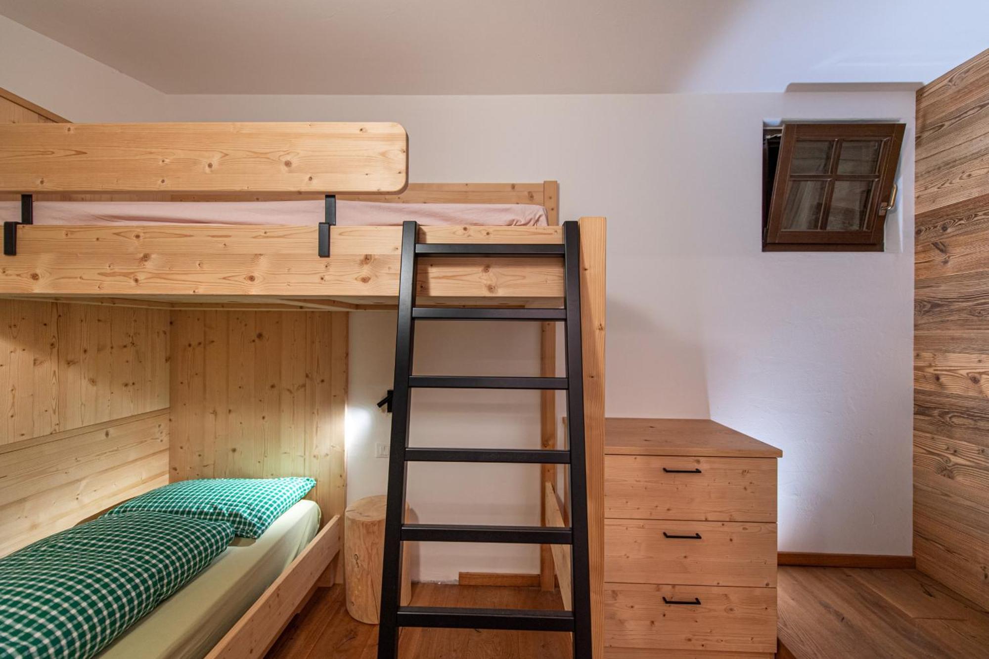 Agriturismo Apartments Tuene Ortisei Eksteriør bilde