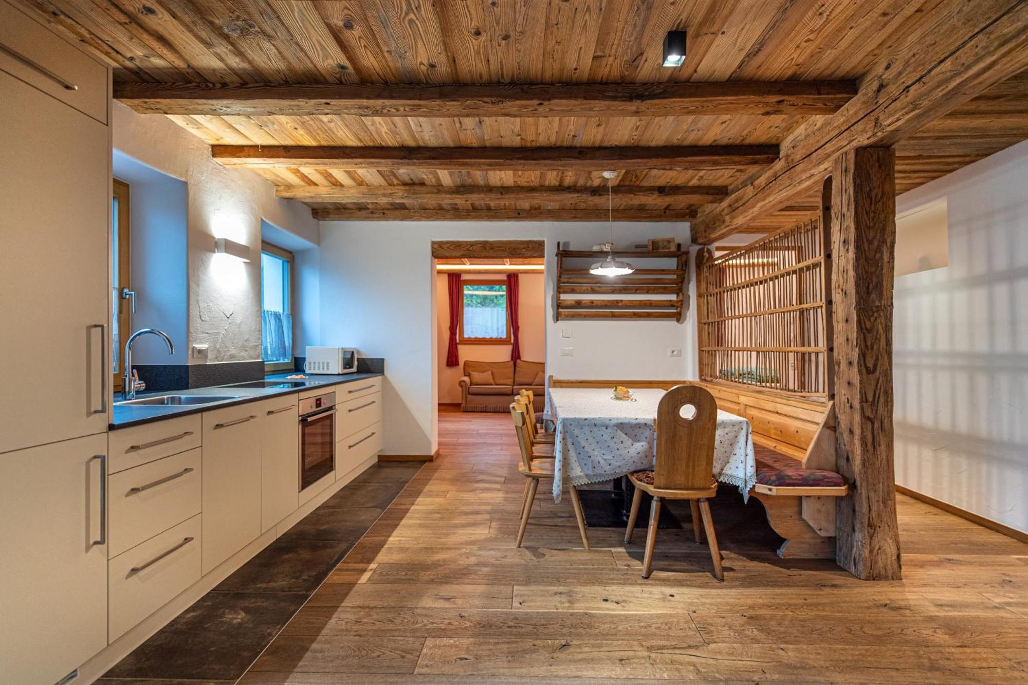 Agriturismo Apartments Tuene Ortisei Eksteriør bilde
