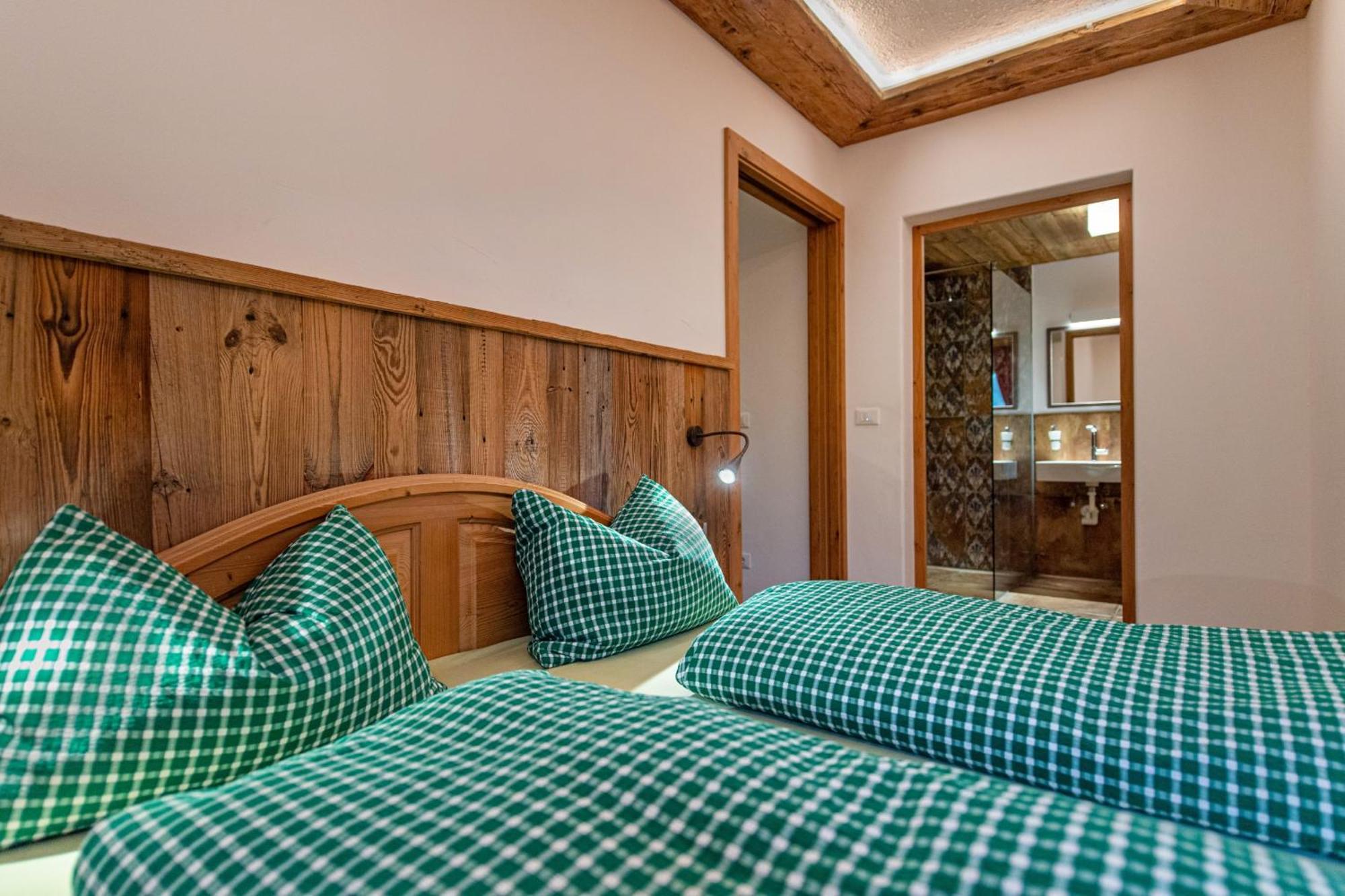 Agriturismo Apartments Tuene Ortisei Eksteriør bilde