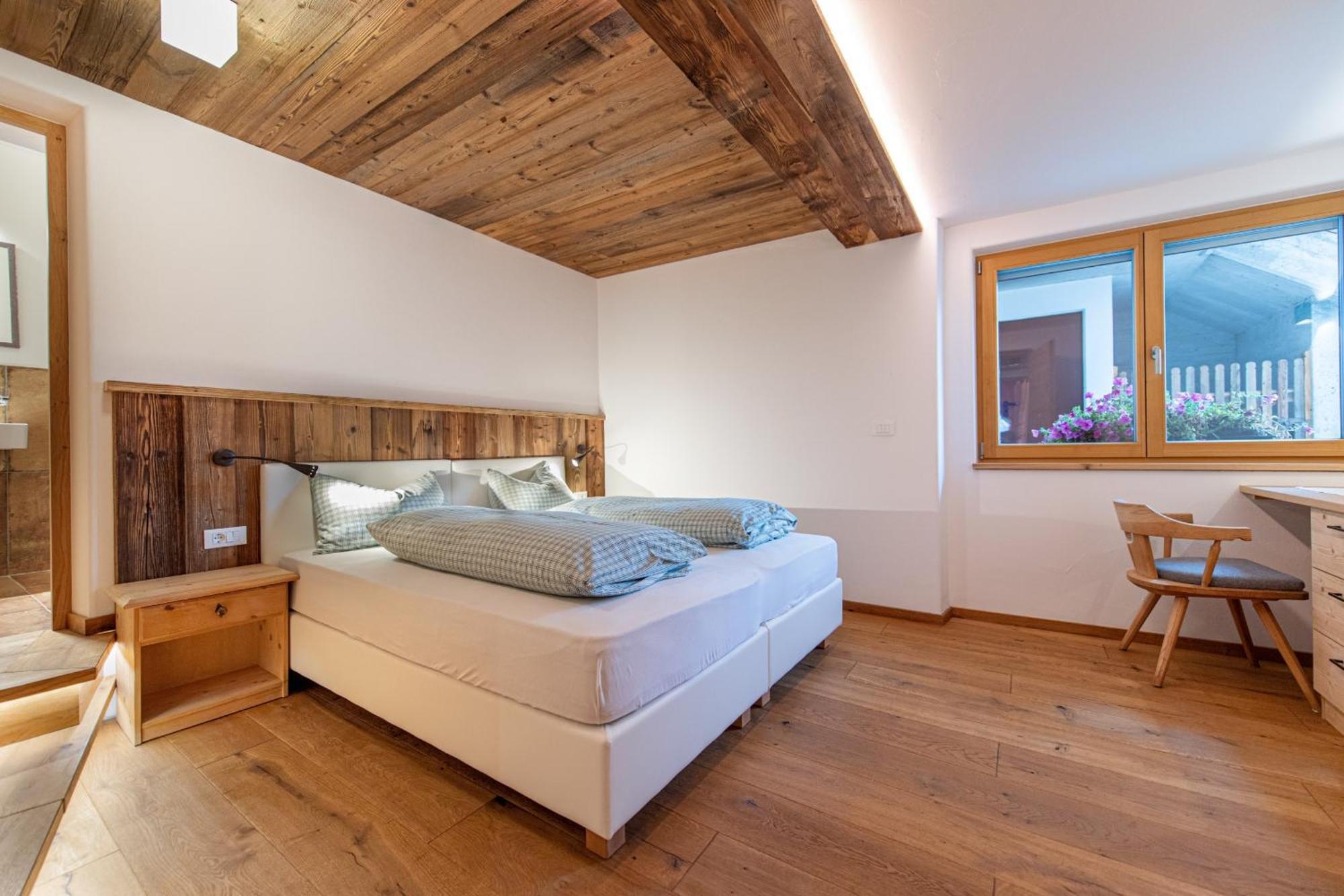 Agriturismo Apartments Tuene Ortisei Eksteriør bilde